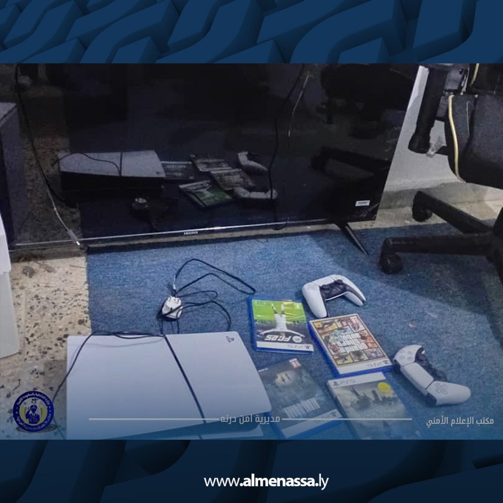 Extra 324 القبض على مراهق سرق ذهب جدته لشراء هاتف "آيفون "