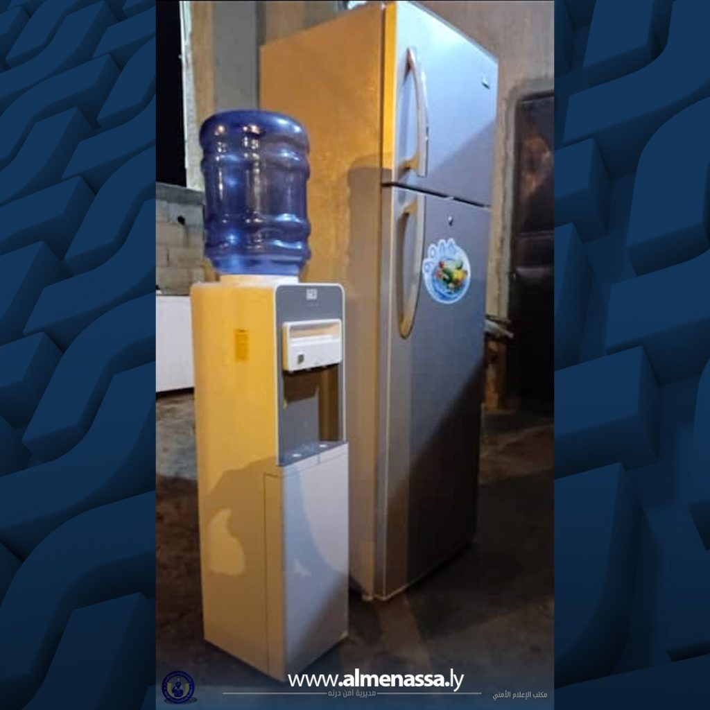 Extra0 القبض على مراهق سرق ذهب جدته لشراء هاتف "آيفون "