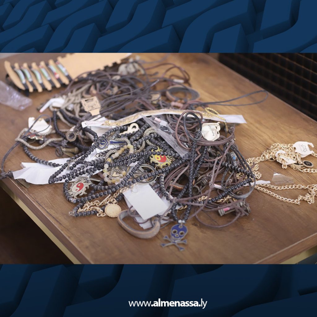 Extra11 176 أمن أجدابيا يشن حملة موسعة على محال التبغ وكماليات السيارات ويضبط مخالفات قانونية