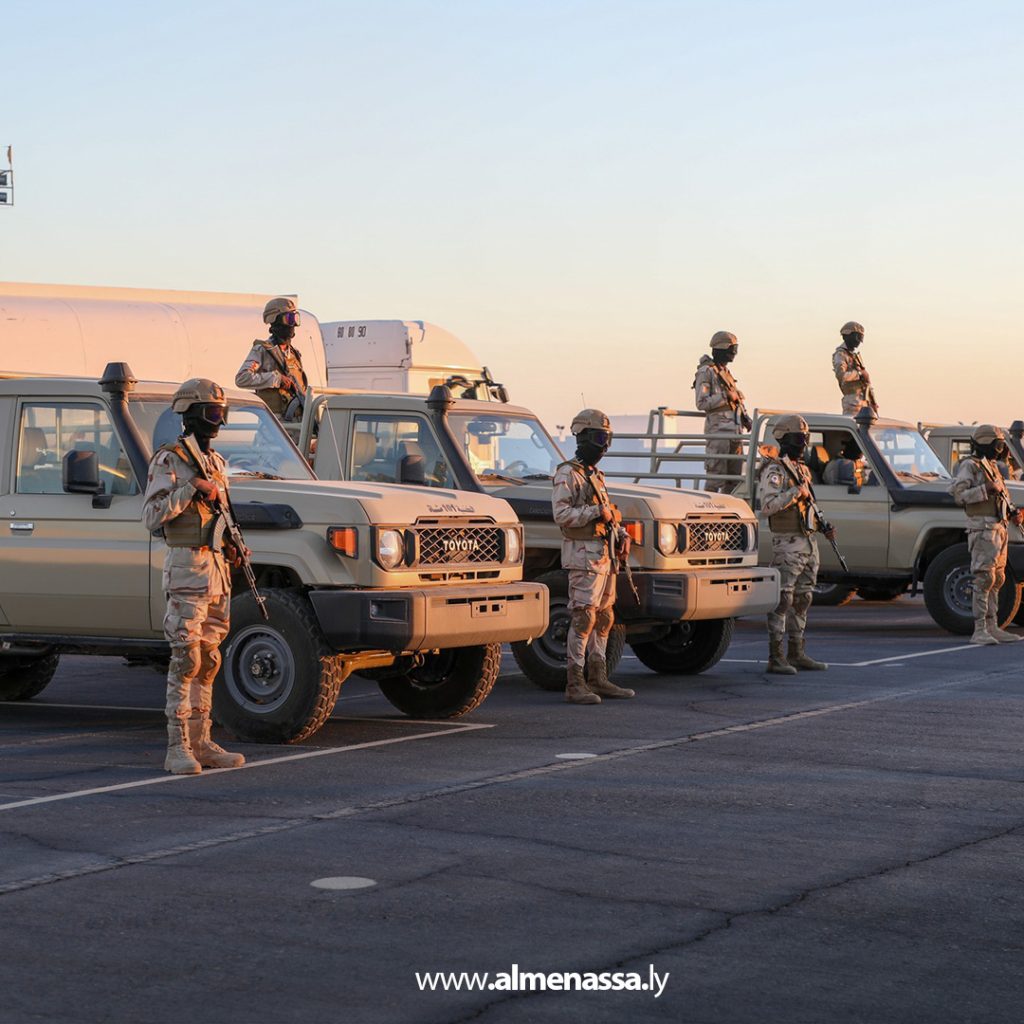 Extra11111111111 20 الكتيبة 101 مشاة تضبط كميات كبيرة من الوقود والمخدرات معدّة للتهريب جنوب البلاد