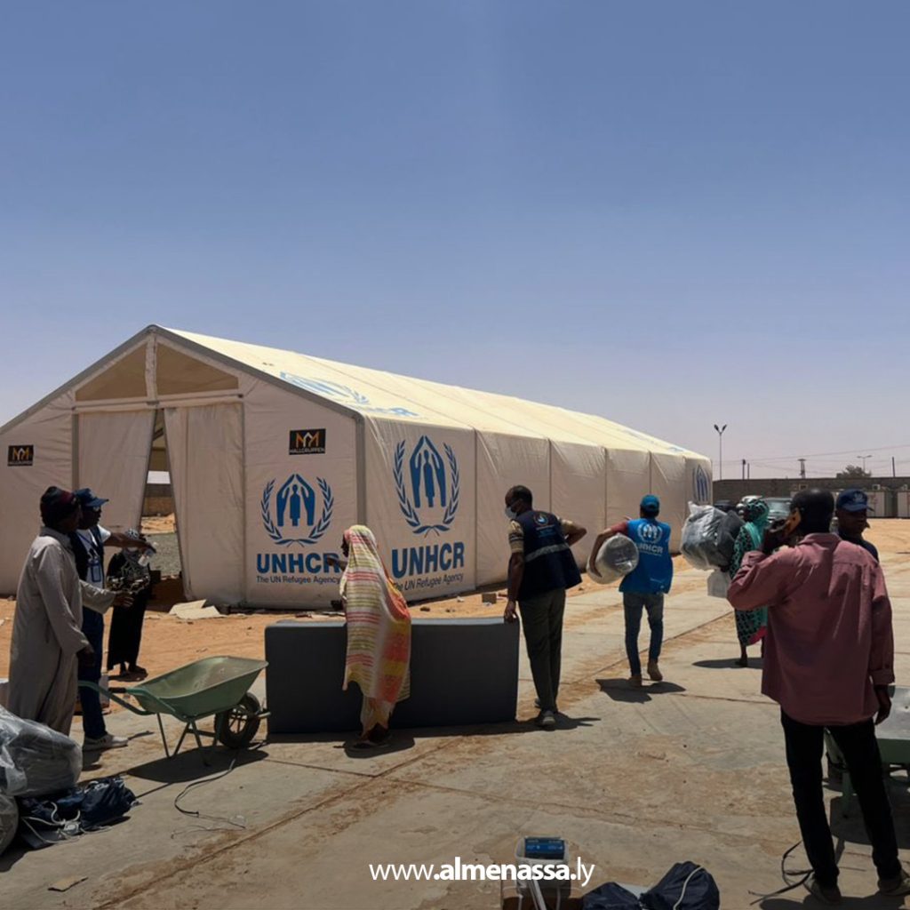 extra 1 توزيع مساعدات إنسانية لـ200 أسرة سودانية في الكفرة بالتعاون بين الهيئة الليبية والمفوضية السامية