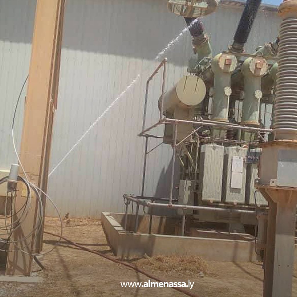 extra 100 انتهاء أعمال غسل خروجات وحدات التوليد بمحطة الزويتينة لضمان استقرار الشبكة الكهربائية