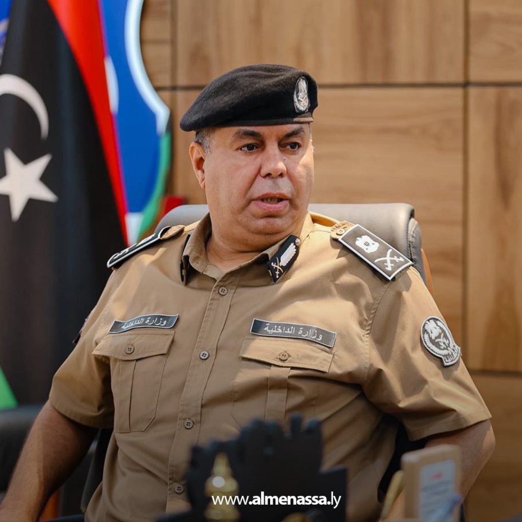 extra 205 وزير الداخلية يبحث مع مدير أمن المرج الأوضاع الأمنية والخدمية في المدينة