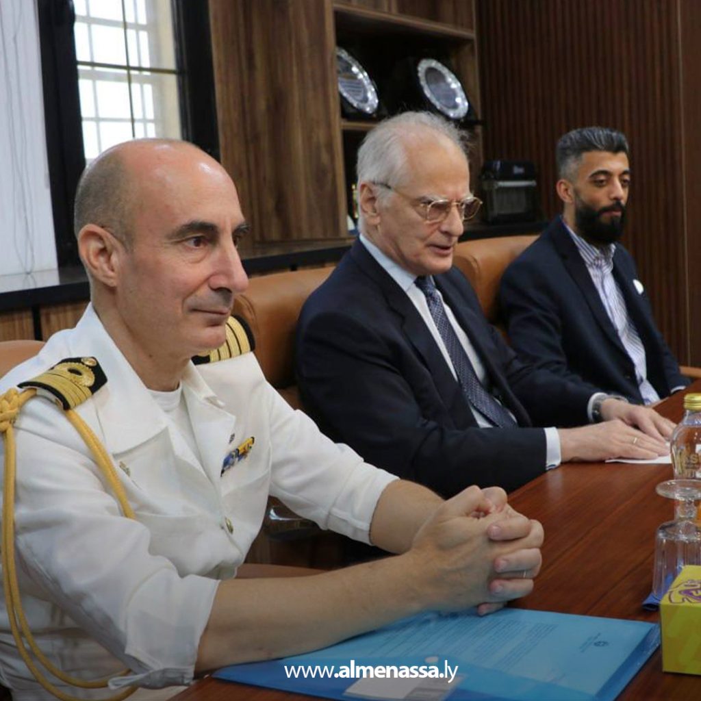 extra1 139 الأمين العام للقيادة العامة يستقبل السفير اليوناني لبحث التعاون المشترك