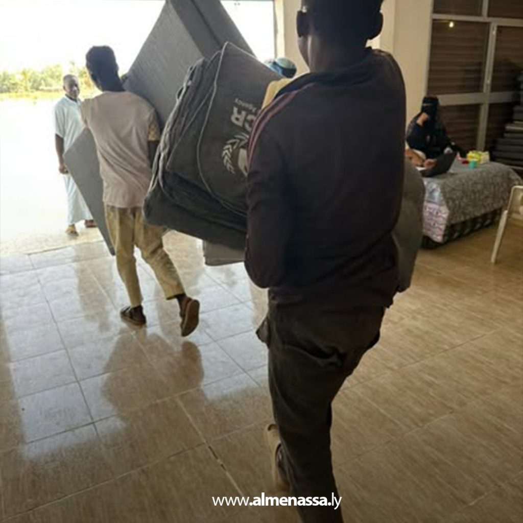 extra1 176 الليبية للإغاثة: توزع الحصة الإيوائية على اللاجئين السودانيين في أوباري