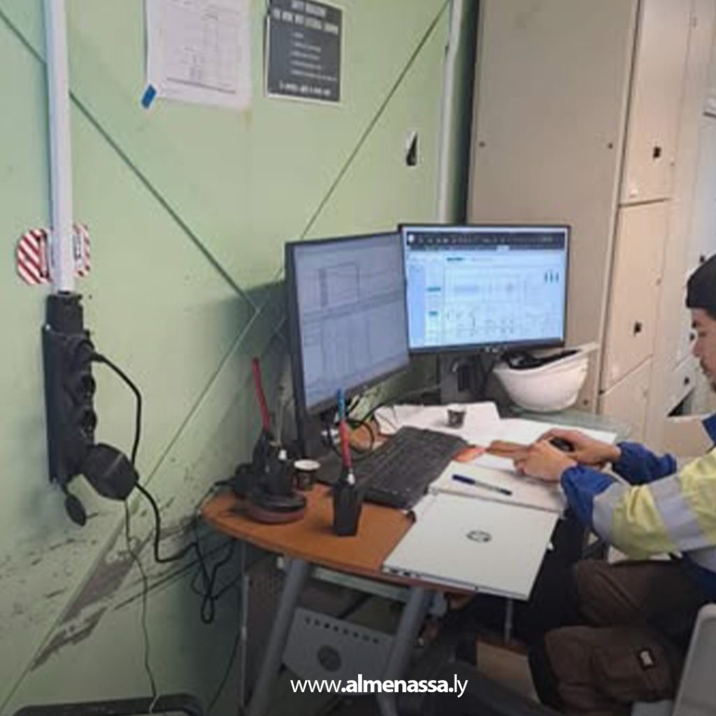 extra1 31 تواصل الاختبارات النهائية لبادئ الحركة بين الوحدات بمحطة كهرباء الخمس