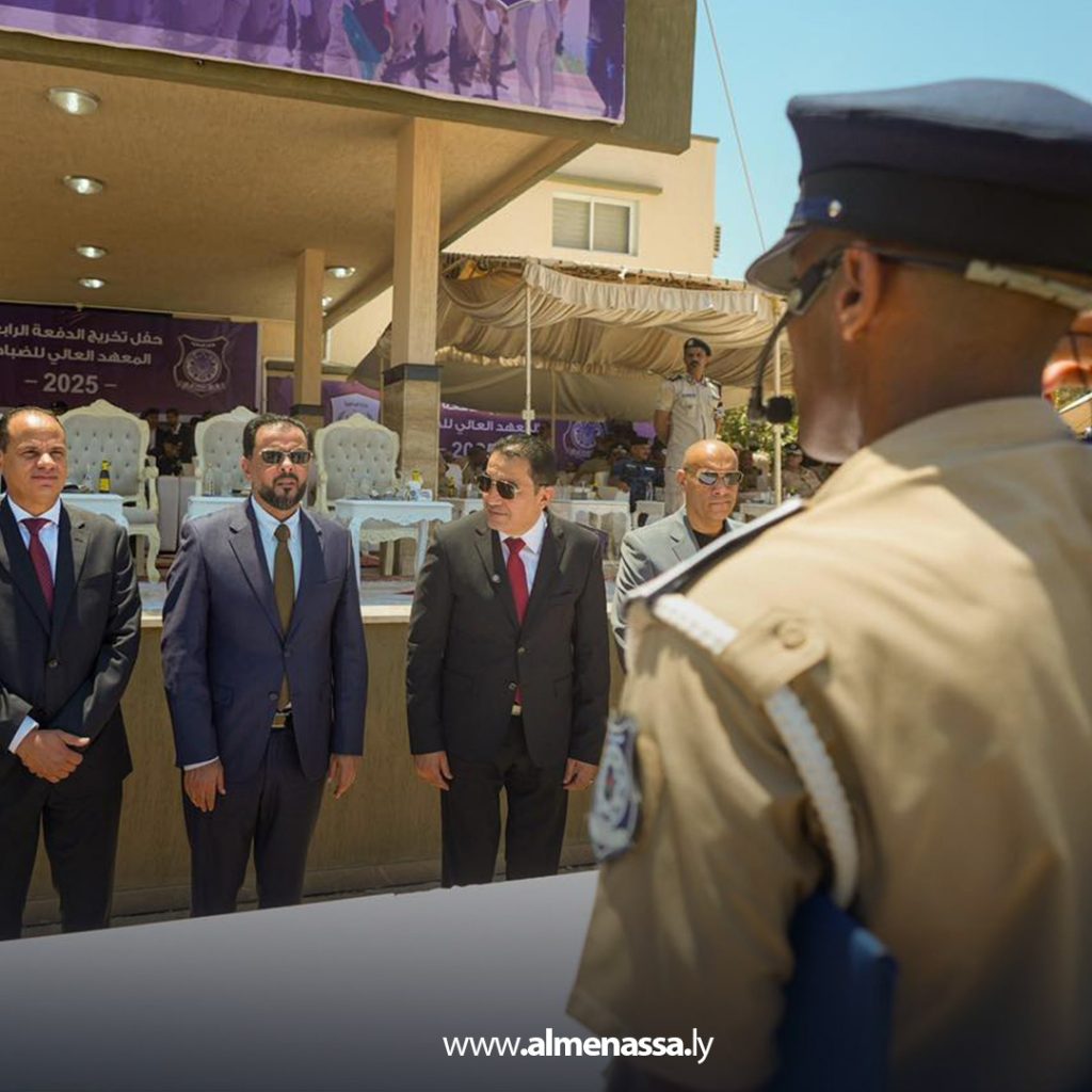 extra11 175 رئيس الحكومة الليبية يشارك في حفل تخريج الدفعة الرابعة من طلبة المعهد العالي للضباط ببنغازي