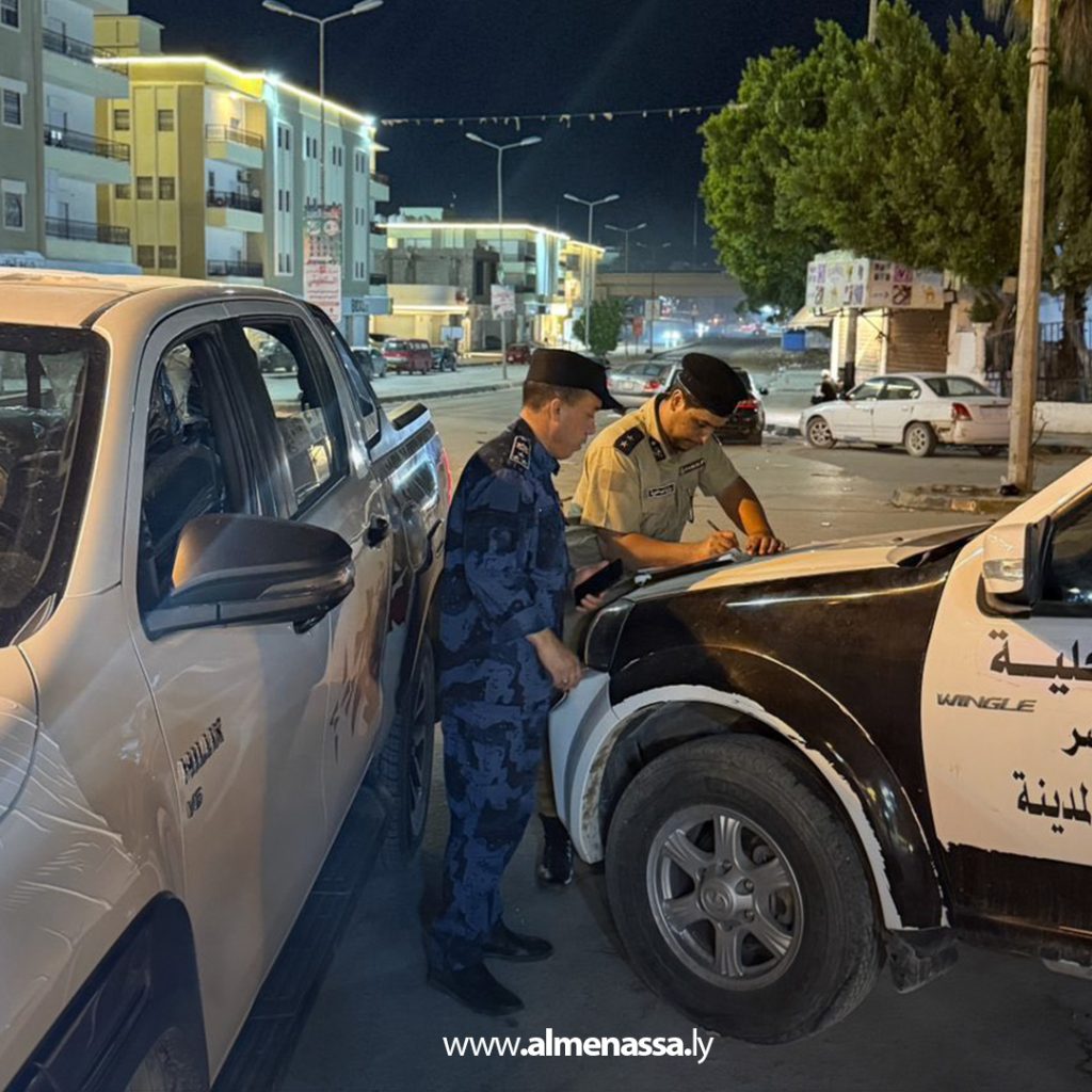 extra11 37 جولة تفتيشية لمتابعة الانضباط والجاهزية الأمنية في مديرية أمن الجبل الأخضر