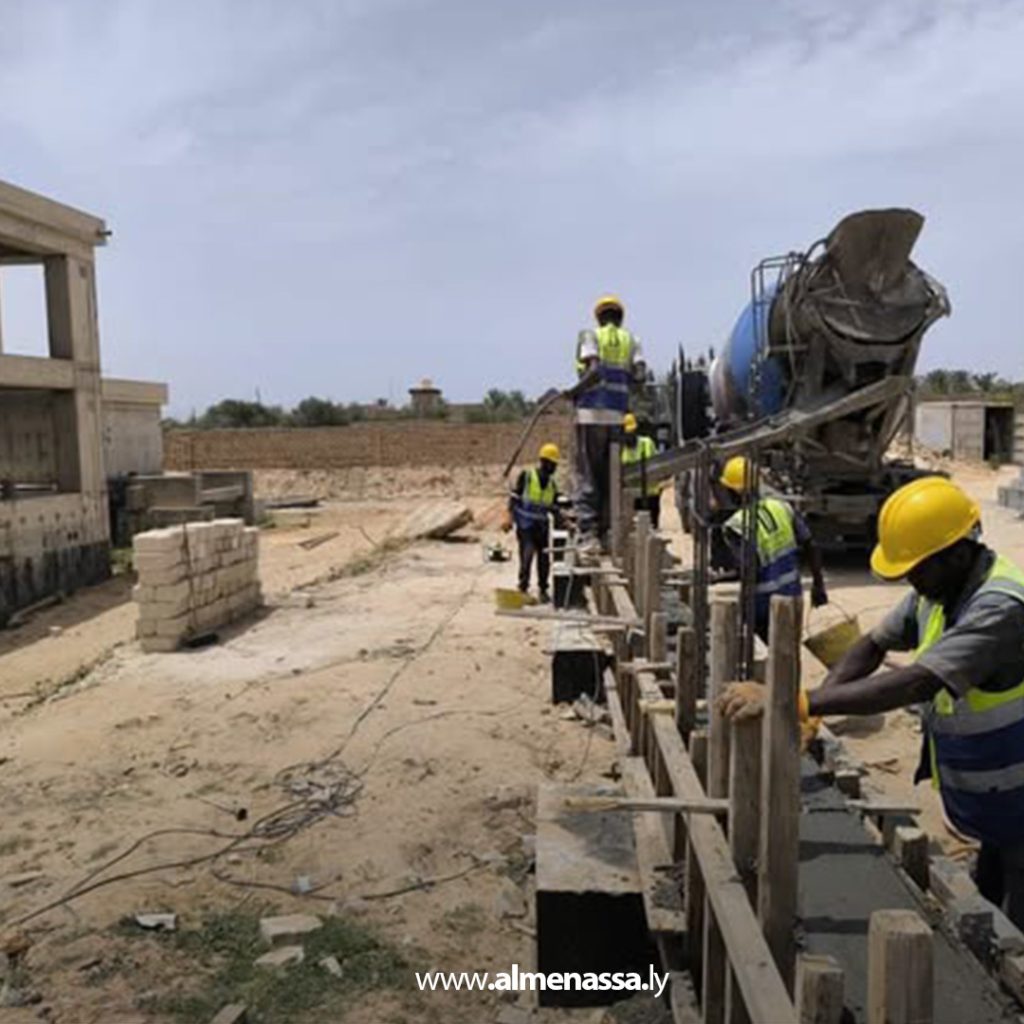 extra11 44 استكمال الأعمال المدنية بمشروع محطة تحويل وسط الزاوية