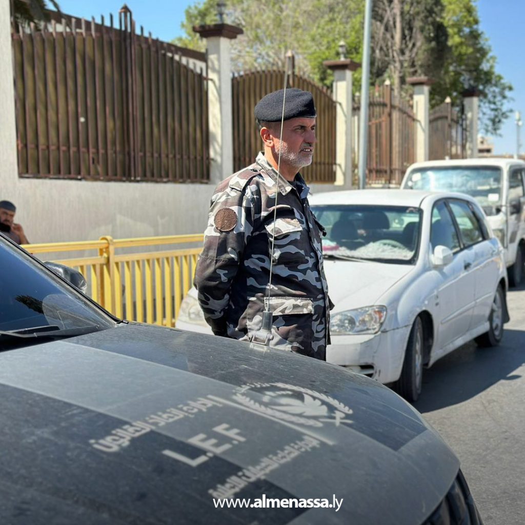 extra11 5 دوريات إنفاذ القانون تواصل تأمين امتحانات الشهادة الإعدادية بطرابلس