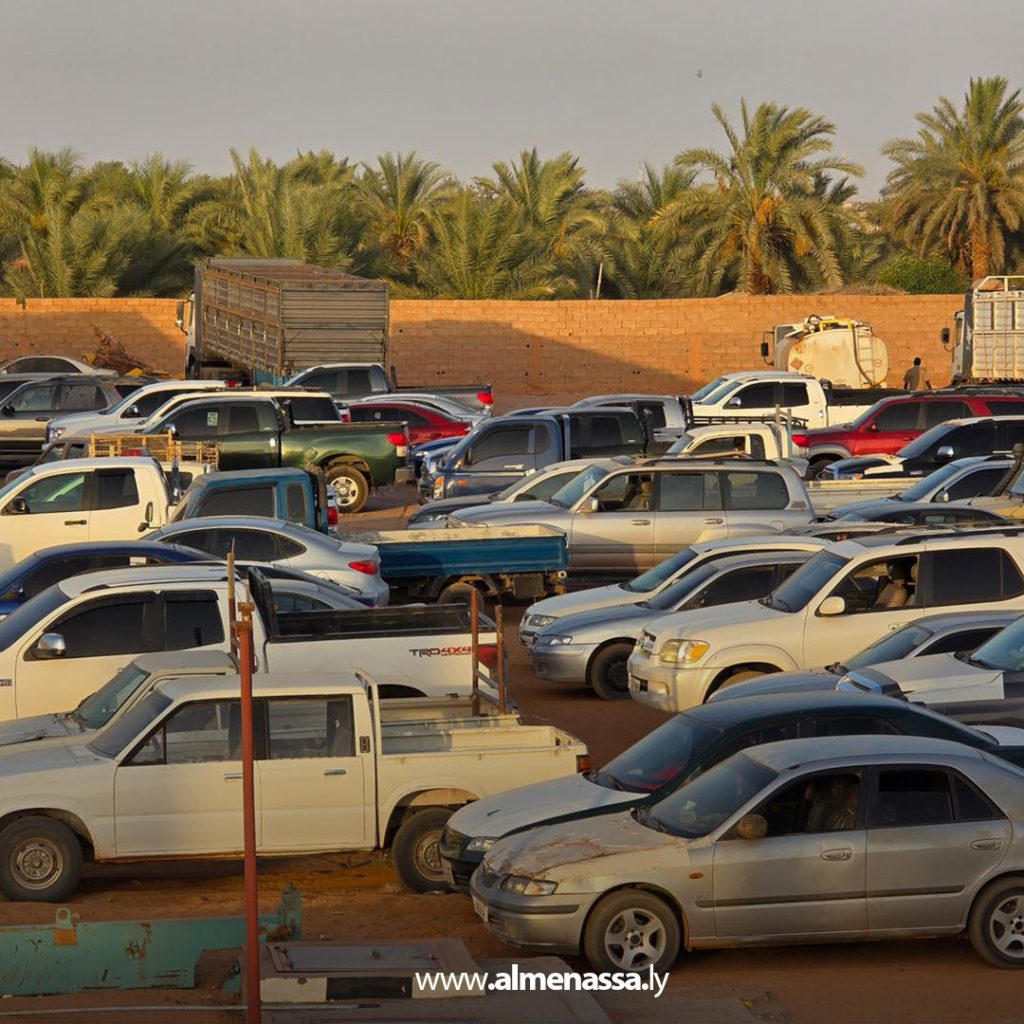 extra111 101 حملة أمنية واسعة بالكفرة تسفر عن حجز 160 مركبة مخالفة