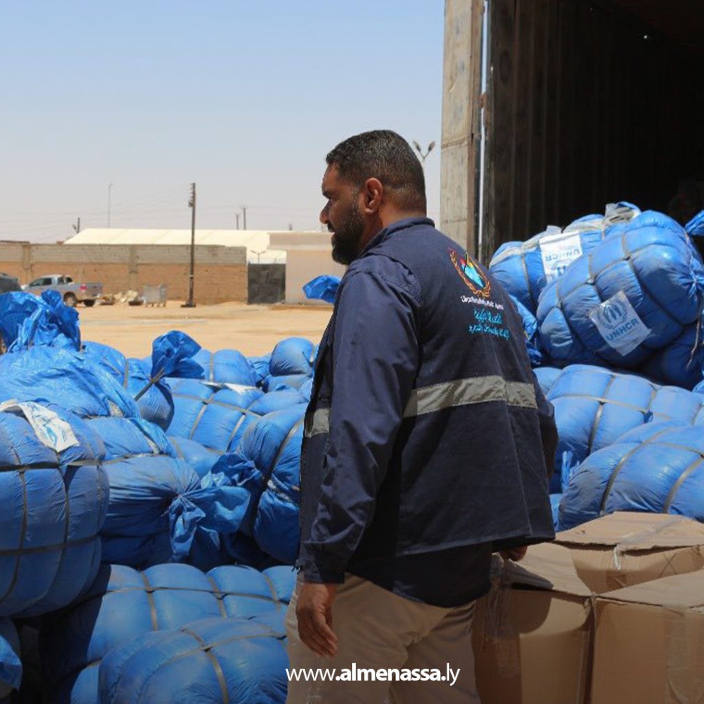 extra111 توزيع مساعدات إنسانية لـ200 أسرة سودانية في الكفرة بالتعاون بين الهيئة الليبية والمفوضية السامية