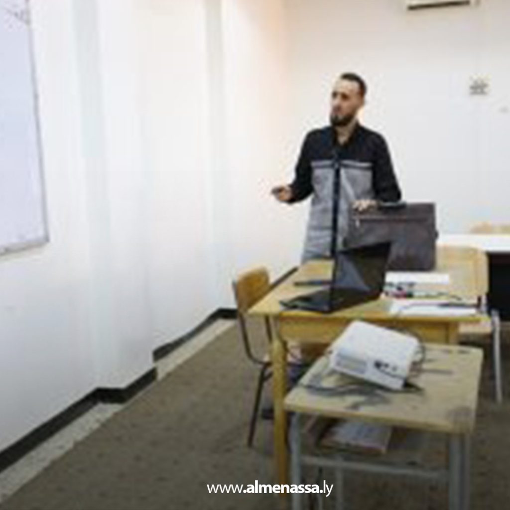 extra111 13 ندوة علمية حول أهمية الهندسة الكيميائية بجامعة سبها