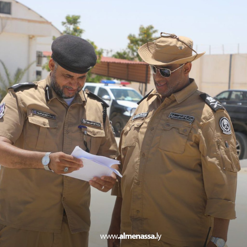 extra111 37 جهاز مكافحة الهجرة غير الشرعية يرحّل 171 مهاجرًا مصريًا عبر منفذ أمساعد البري