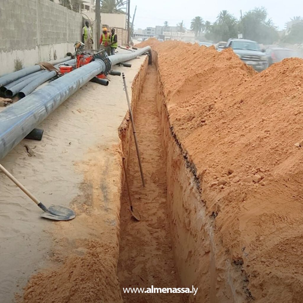 extra111 94 تواصل أعمال تركيب خطوط الإمدادات المائية في تاجوراء