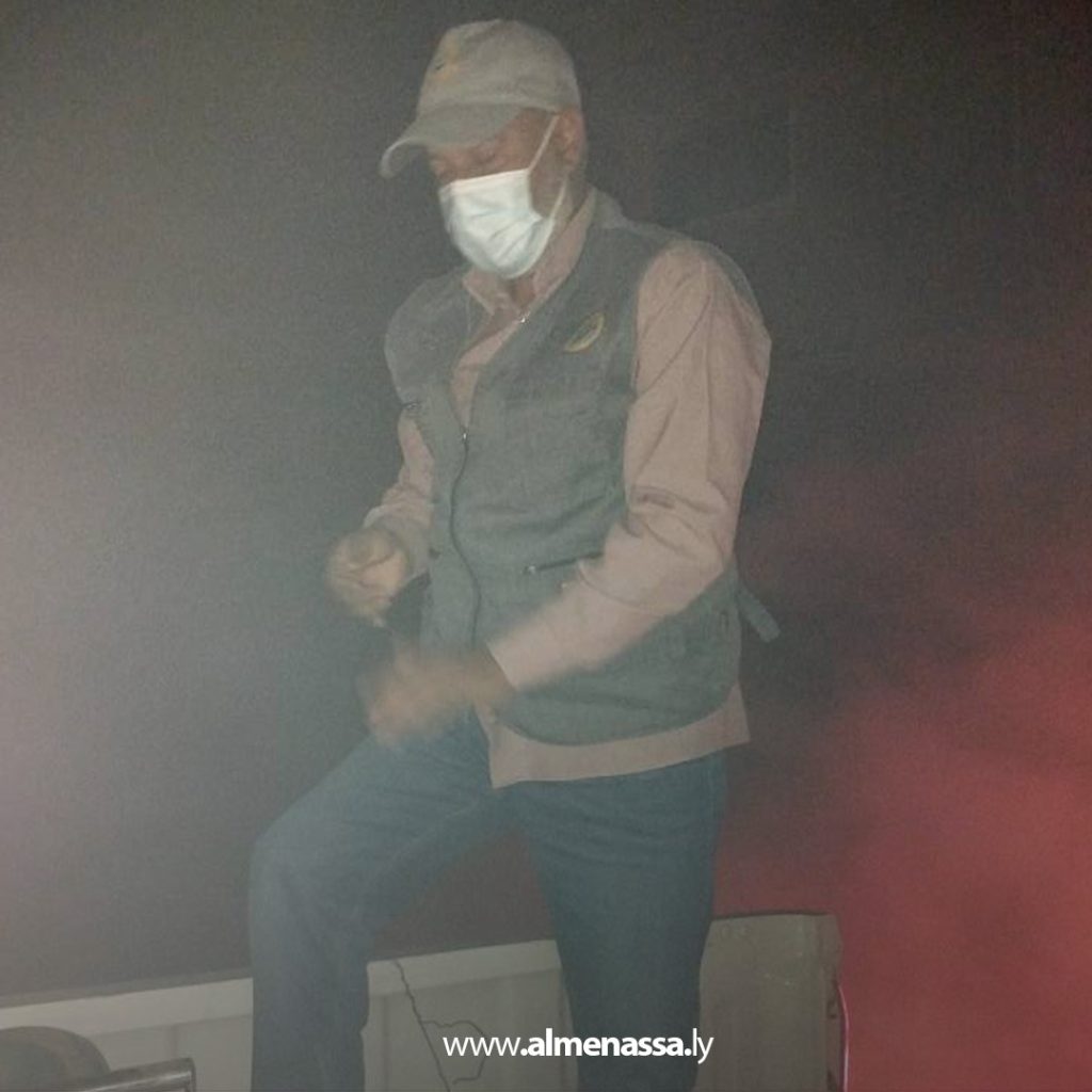 extra1111 24 بلدية الأصابعة تطلق حملة موسعة لمكافحة حشرات الجراد في محلة الضوه