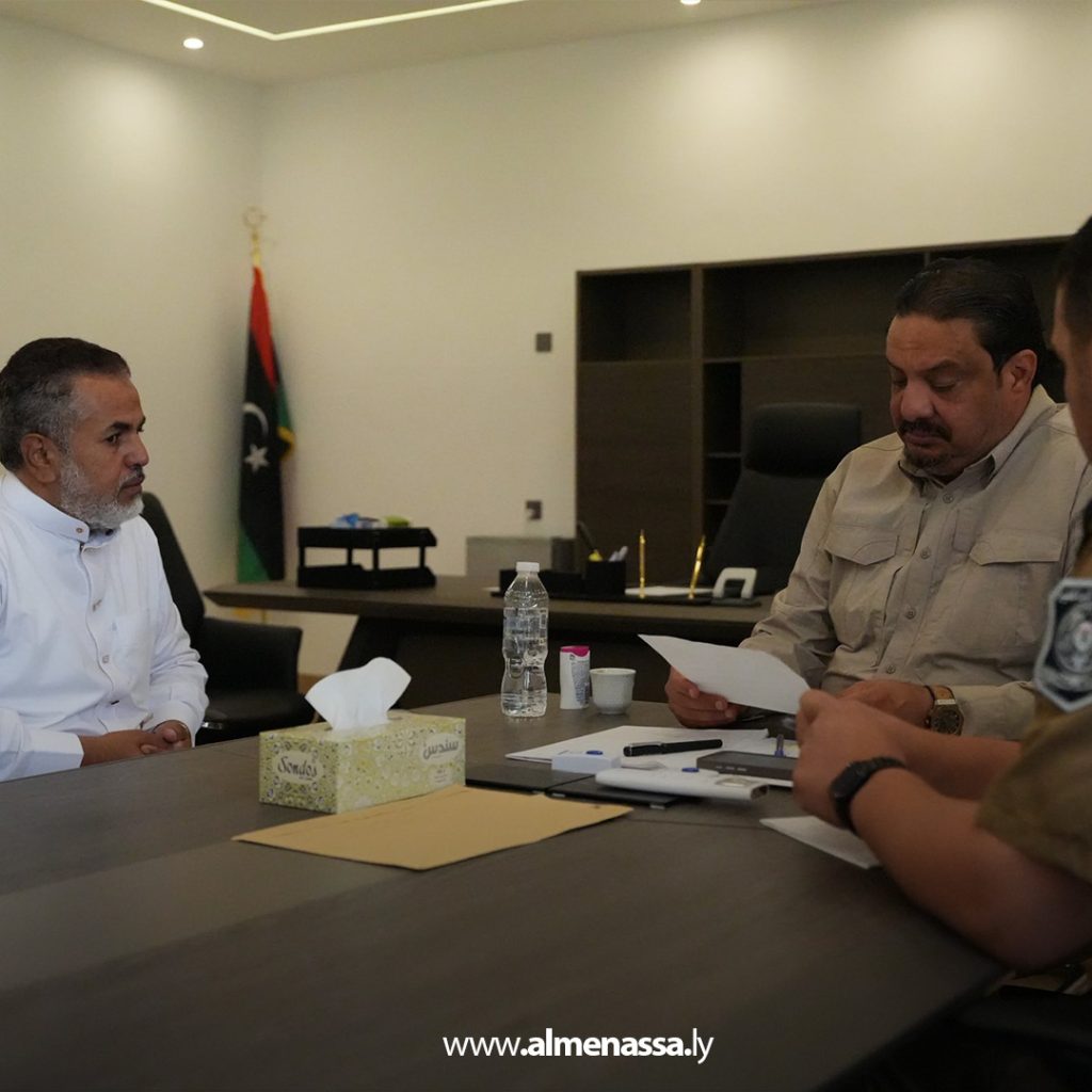 extra1111 65 رئيس جهاز مكافحة الهجرة غير الشرعية يعقد سلسلة لقاءات هامة بمقر فرع بنغازي الكبرى