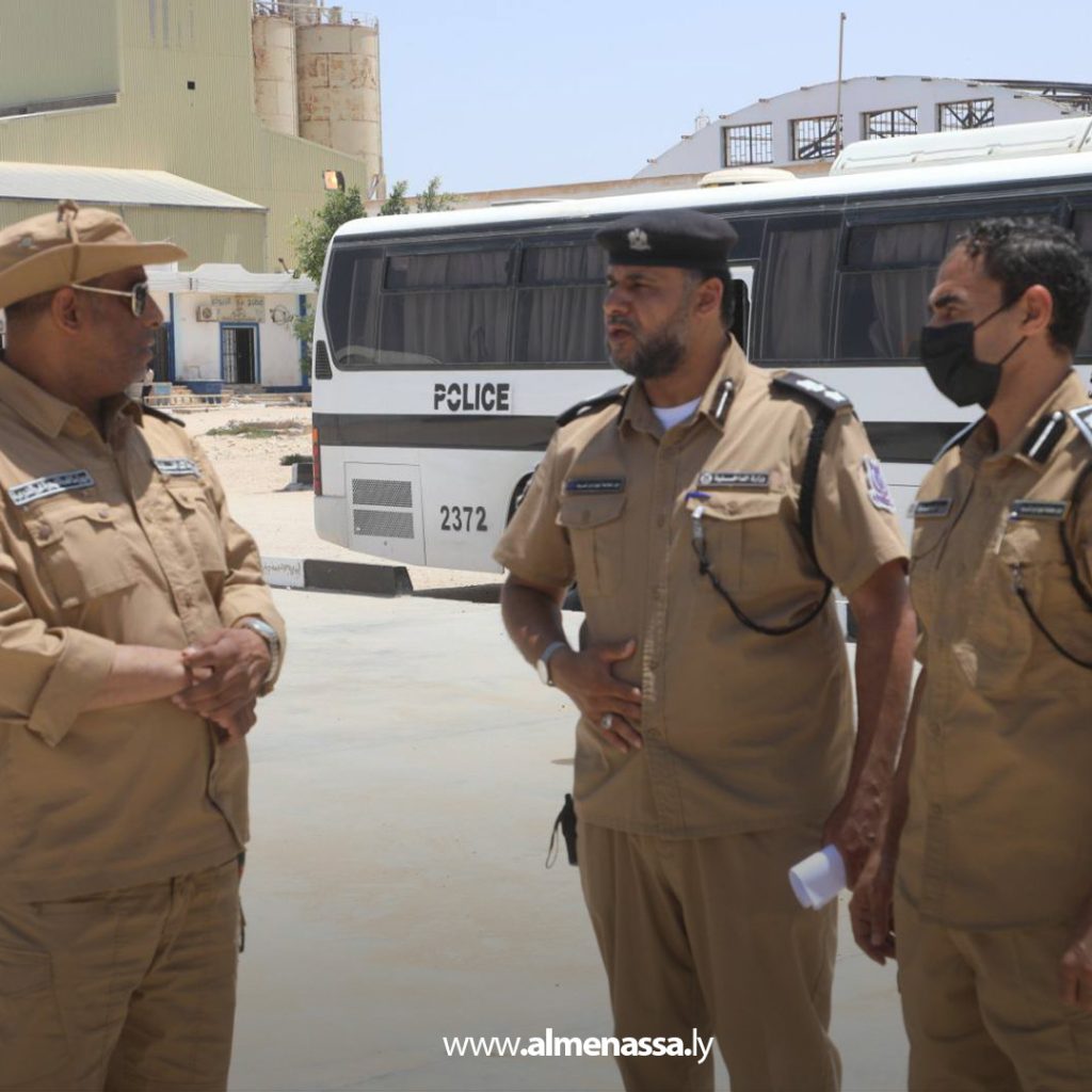 extra11111 24 جهاز مكافحة الهجرة غير الشرعية يرحّل 171 مهاجرًا مصريًا عبر منفذ أمساعد البري