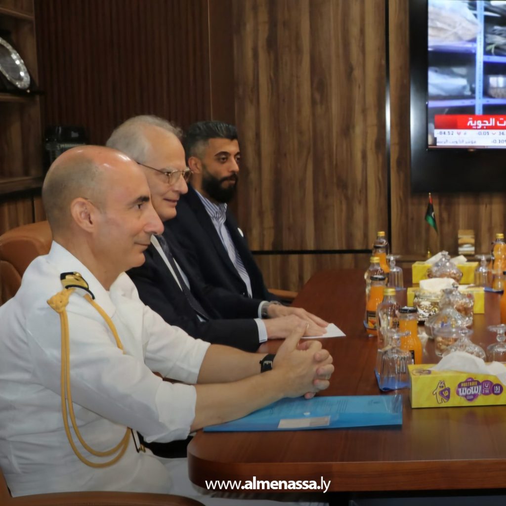 extra11111 37 الأمين العام للقيادة العامة يستقبل السفير اليوناني لبحث التعاون المشترك