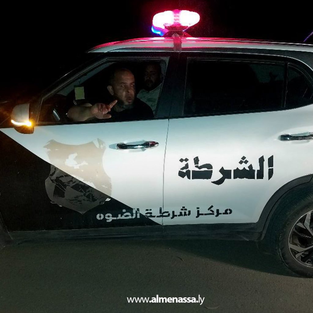 extra111111 15 بلدية الأصابعة تطلق حملة موسعة لمكافحة حشرات الجراد في محلة الضوه