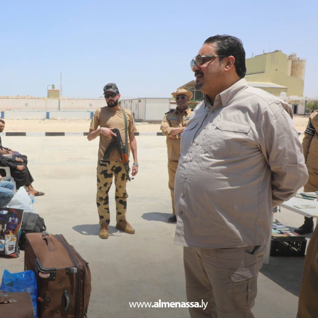 extra11111111 14 جهاز مكافحة الهجرة غير الشرعية يرحّل 171 مهاجرًا مصريًا عبر منفذ أمساعد البري