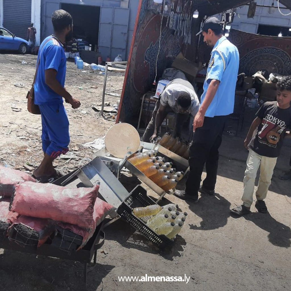 extra111111111 9 جهاز الحرس البلدي بنغازي يواصل حملاته ضد التعديات على الفضاء العام