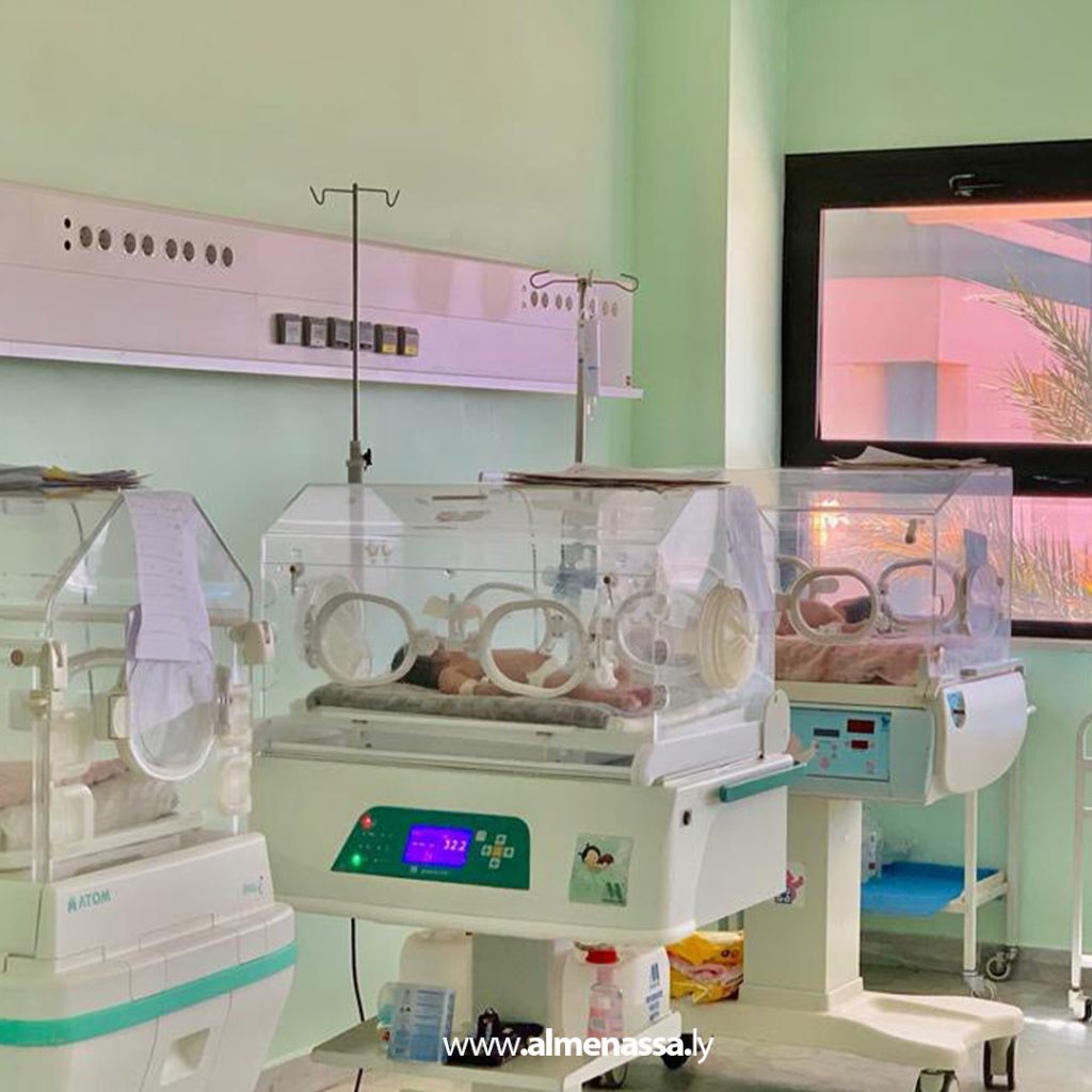 01 57 مشرفة الحواضن بسبها الطبي تتوقع تشغيل عدد من الأجهزة الطبية الأساسية داخل الوحدة خلال هذا الأسبوع
