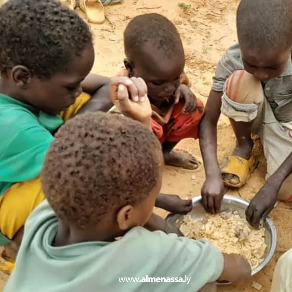 01 81 غلاء الأسعار في السودان يدفع المواطنين إلى أكل أعلاف الحيوانات في الفاشر