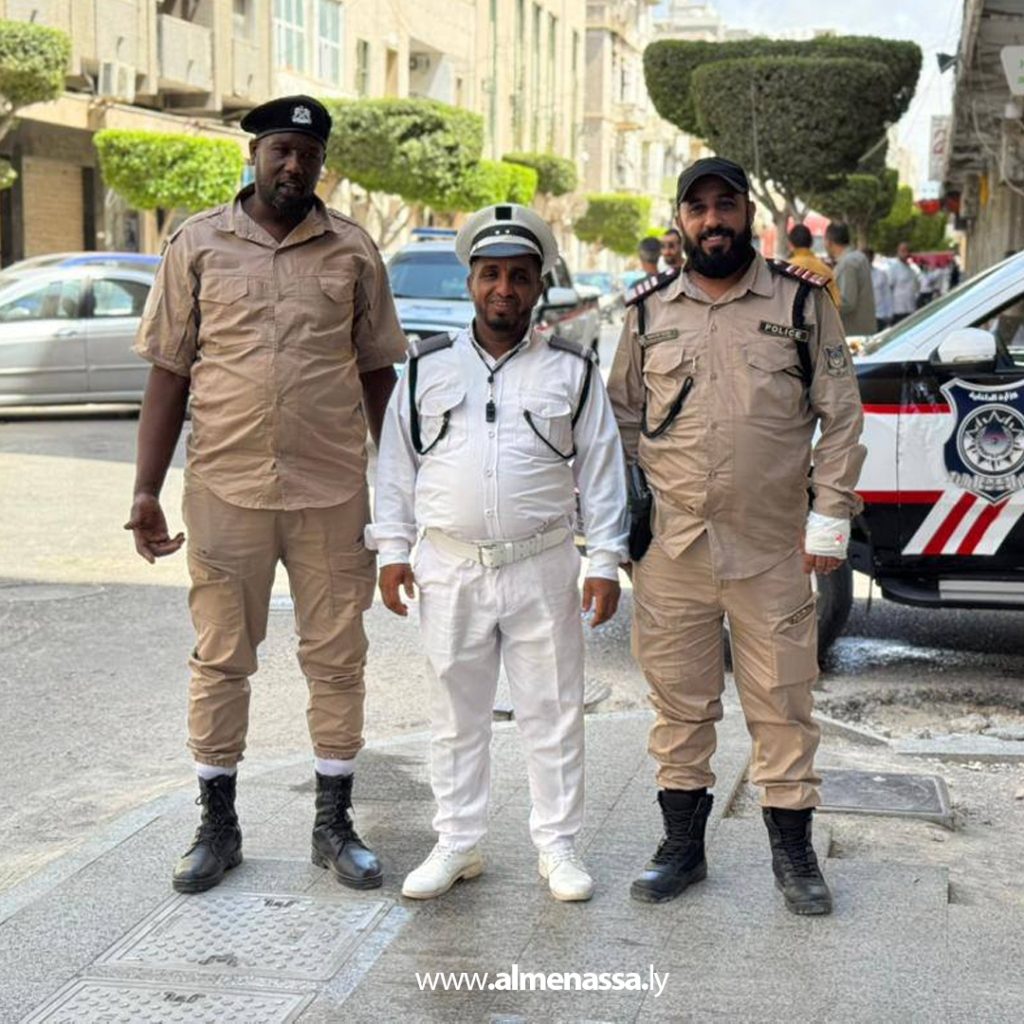 02 12 أمن طرابلس: نشوب حريق بإحدى الشقق بشارع الاستقلال ولا وجود لأضرار بشرية