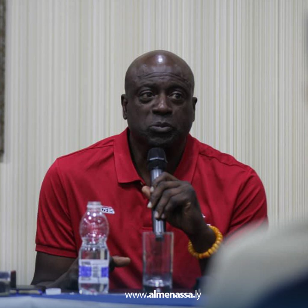 3 7 الاتحاد الليبي لكرة السلة يتعاقد مع المدرب الأمريكي جيمس صموئيل