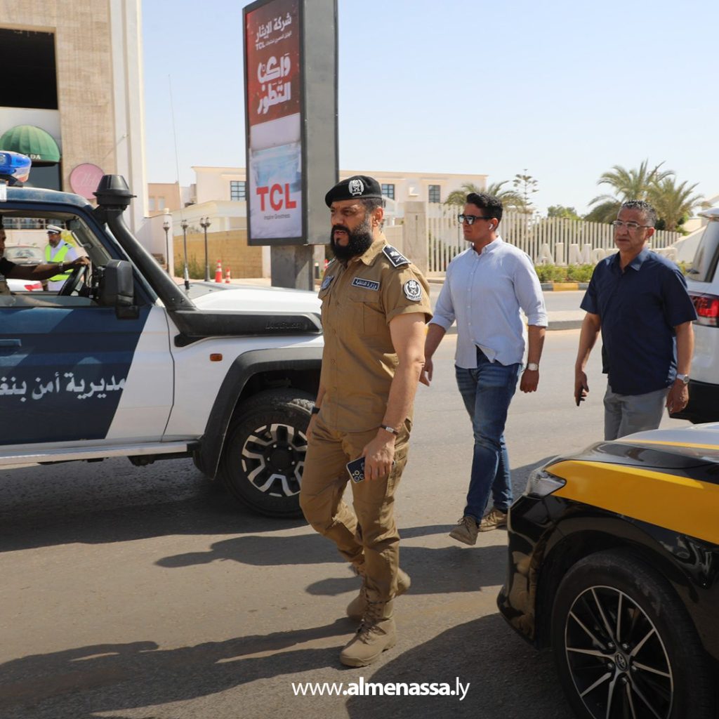 Extra 151 مدير أمن بنغازي الكبرى يُشرف ميدانيًا على انطلاق منظومة الخدمات الإلكترونية المرورية