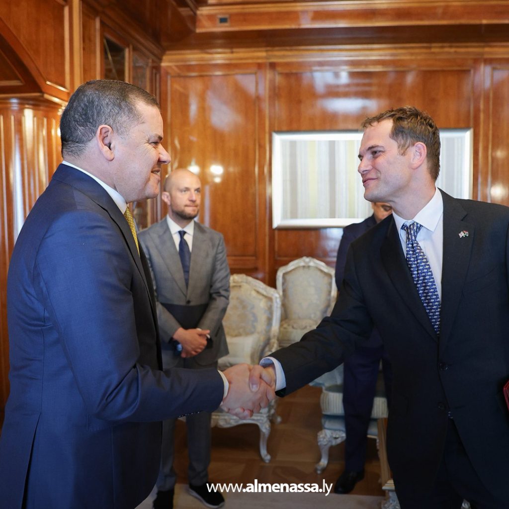 Extra 207 رئيس حكومة الوحدة يستقبل وزير الدولة البريطاني لشؤون الشرق الأوسط وشمال إفريقيا