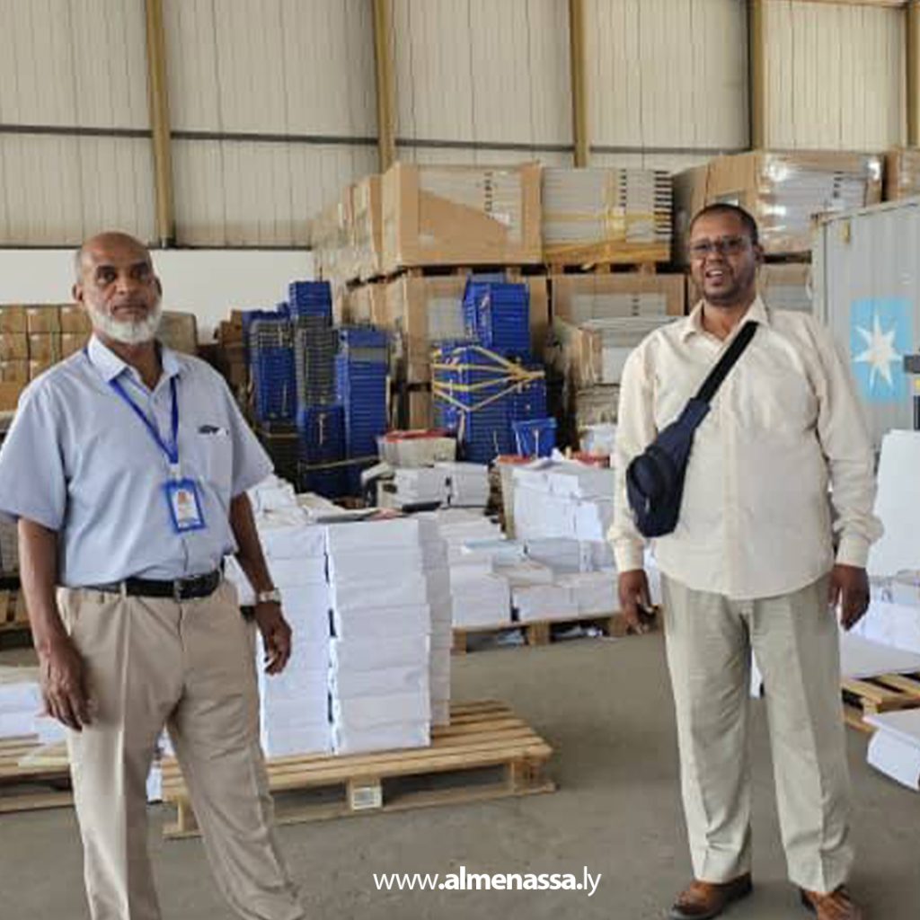 Extra 259 مفوضية الانتخابات: تسليم مواد تدريب موظفي الاقتراع بالبلديات