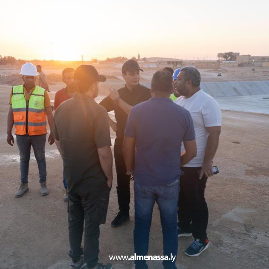 Extra 354 مدير عام صندوق التنمية وإعادة إعمار ليبيا يتفقد مشاريع حيوية في طريق المخيلي الصحراوي