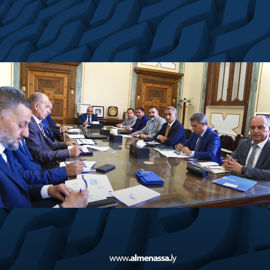 Extra 36 المركزي والمؤسسة الوطنية للنفط يبحثان تمويل خطة رفع الإنتاج وتحقيق عائدات إضافية