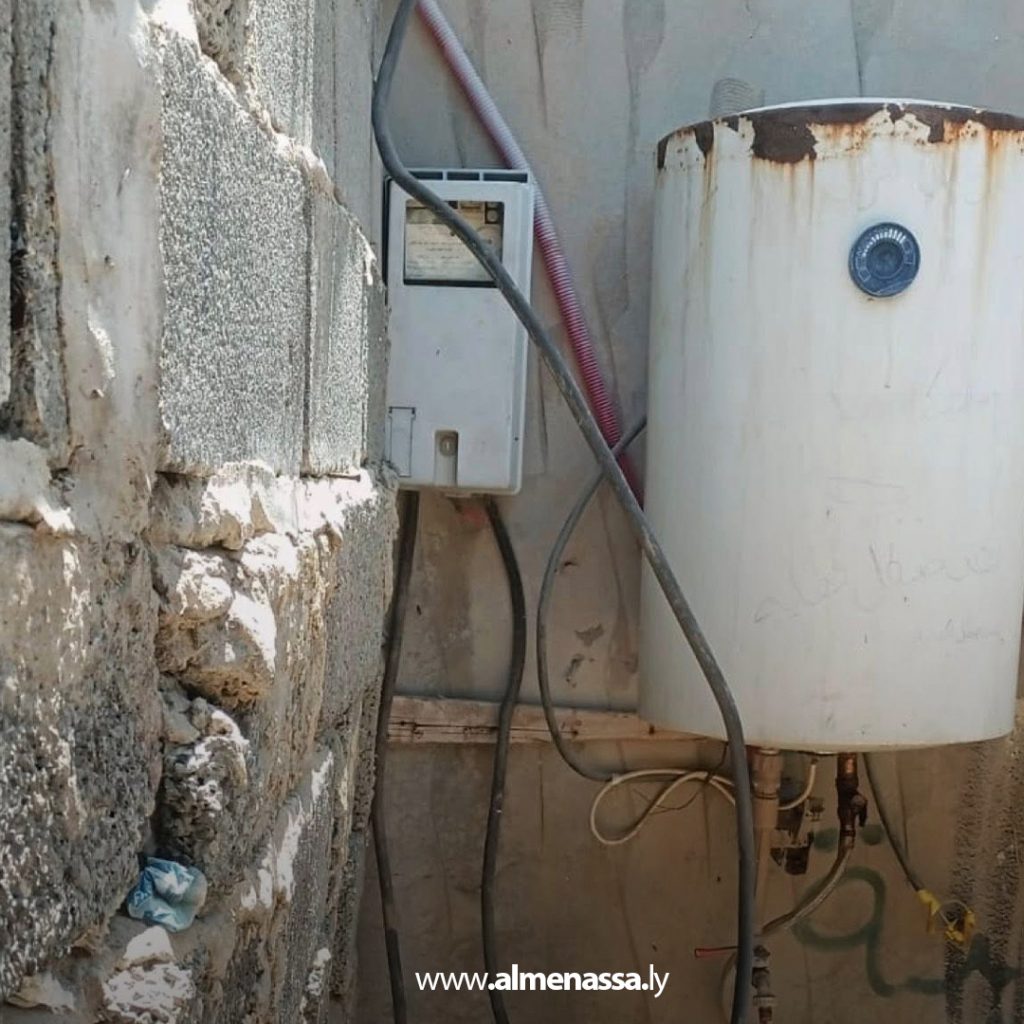 Extra 380 شرطة الكهرباء تزيل توصيلات عشوائية بطرابلس في حملة لضبط مخالفات الشبكة