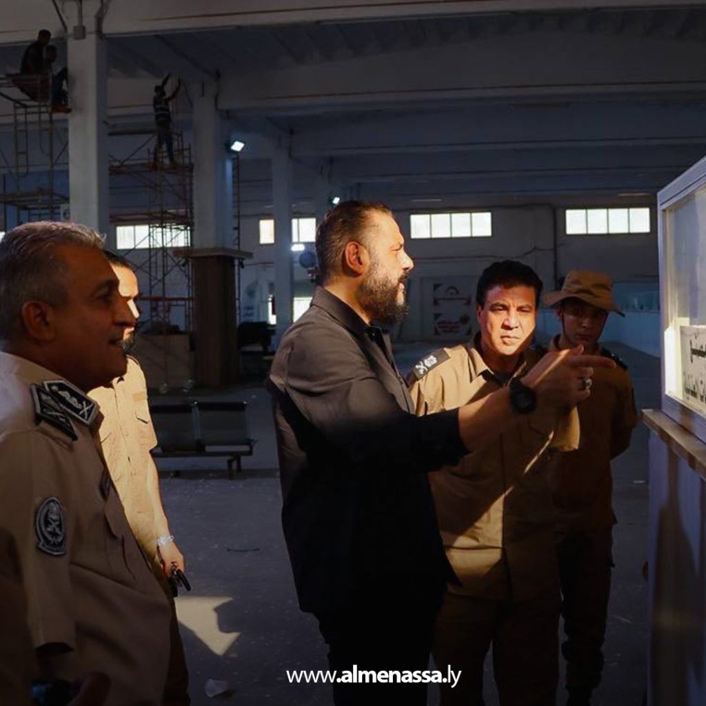 Extra 97 مدير أمن بنغازي يتابع الاستعدادات النهائية لإطلاق منظومة الخدمات الإلكترونية بقسم المرور