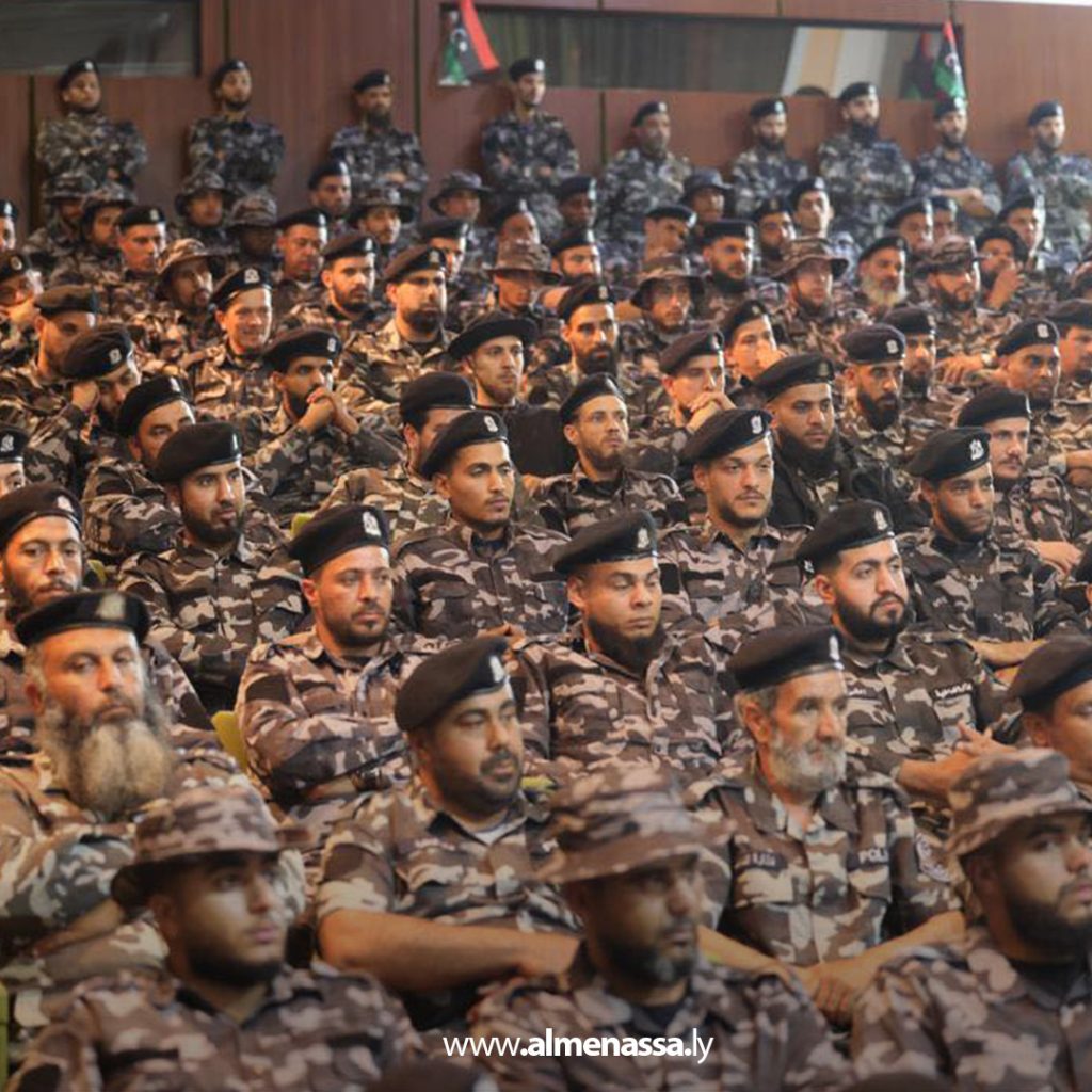 Extra 99 مدير إدارة إنفاذ القانون يعقد اجتماعًا لمتابعة الأداء الأمني وتعزيز الانضباط