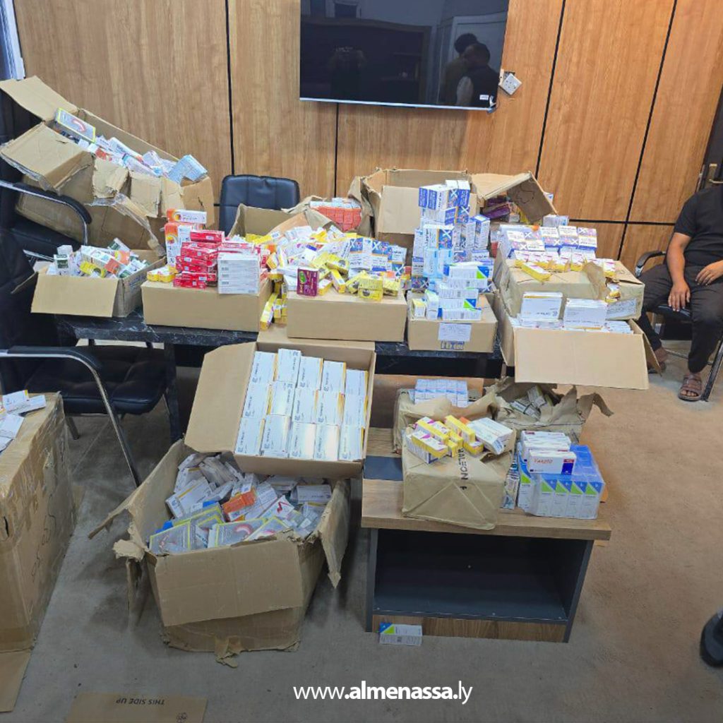 Extra1 144 فرع جهاز البحث الجنائي البطنان يُحبط محاولة تهريب أدوية عبر مركبة في كمين محكم