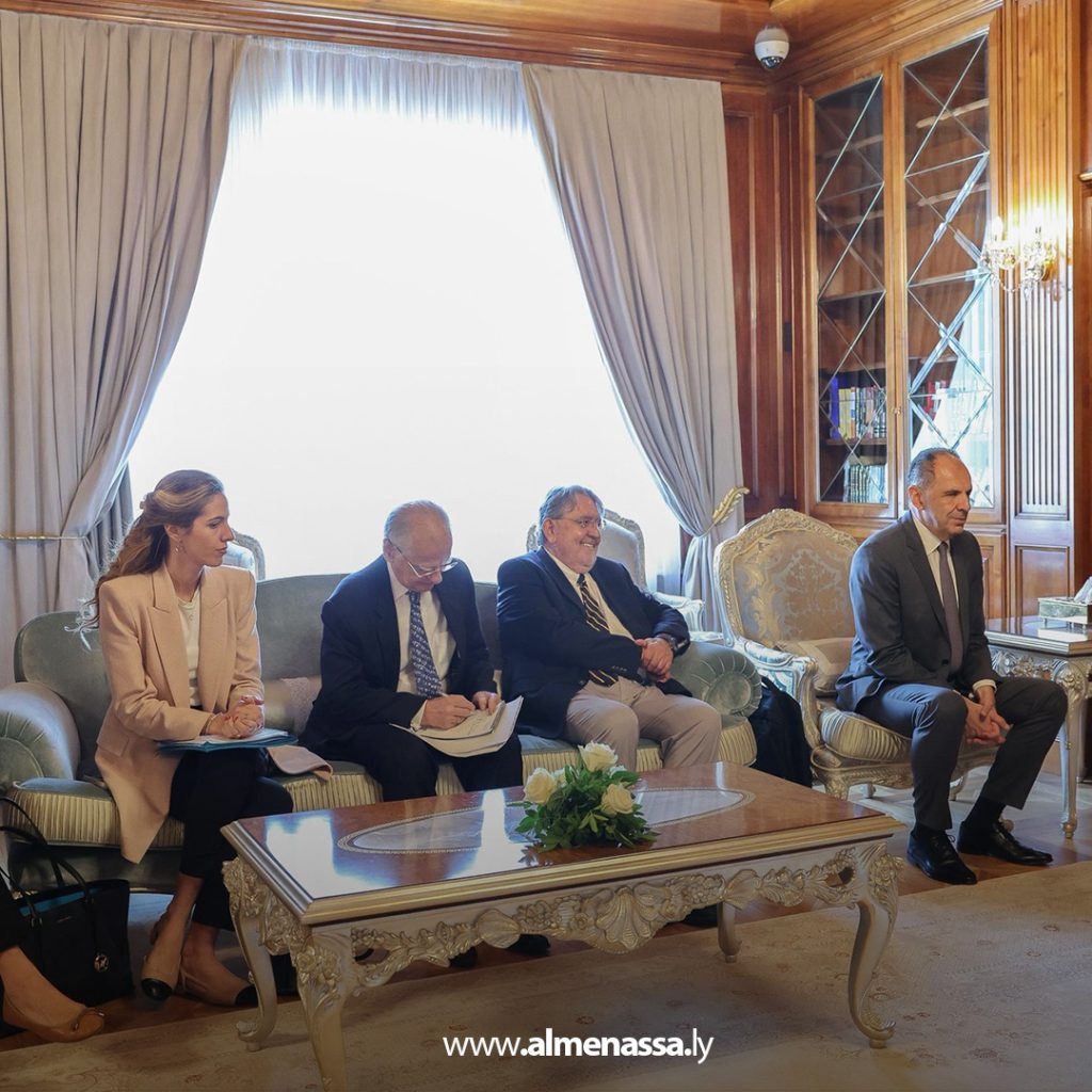 Extra1 150 الدبيبة يستقبل وزير الخارجية اليوناني ويبحثان تعزيز التعاون الثنائي وعودة الرحلات الجوية