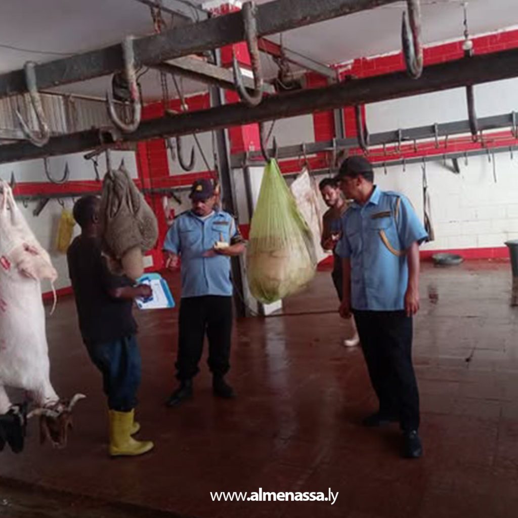 Extra1 203 وحدة الحرس البلدي تنفّذ حملة تفتيشية بسوق مواد البناء وتضبط عدة مخالفات