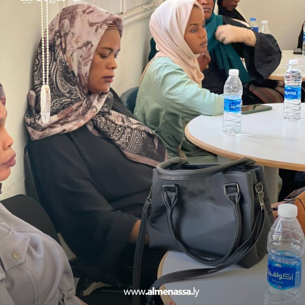 Extra1 218 جلسة توعوية لدعم السودانيات الناجيات من الحرب بتنظيم مشترك بين أمازونات ليبيا وصندوق الأمم المتحدة للسكان