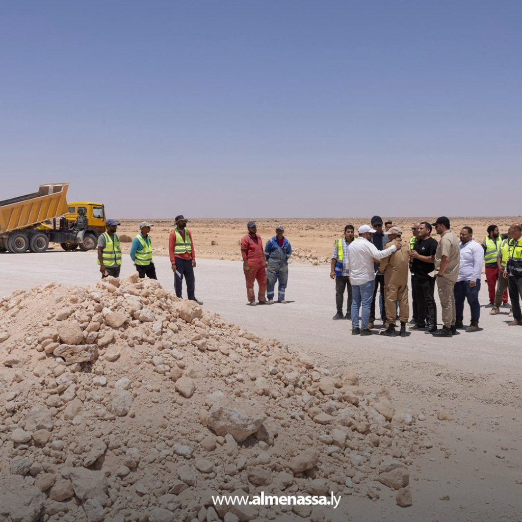 Extra11 202 مدير عام صندوق إعادة الإعمار يتفقد مشروع تطوير طريق طبرق أمساعد الدولي