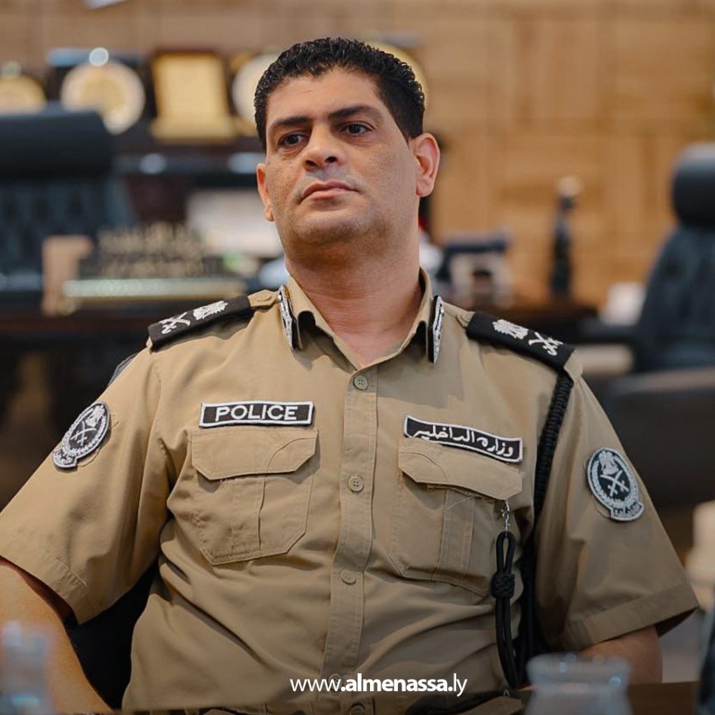 Extra11 203 وزير الداخلية يعقد اجتماعًا موسعًا لبحث آليات مكافحة الهجرة غير الشرعية في البلاد