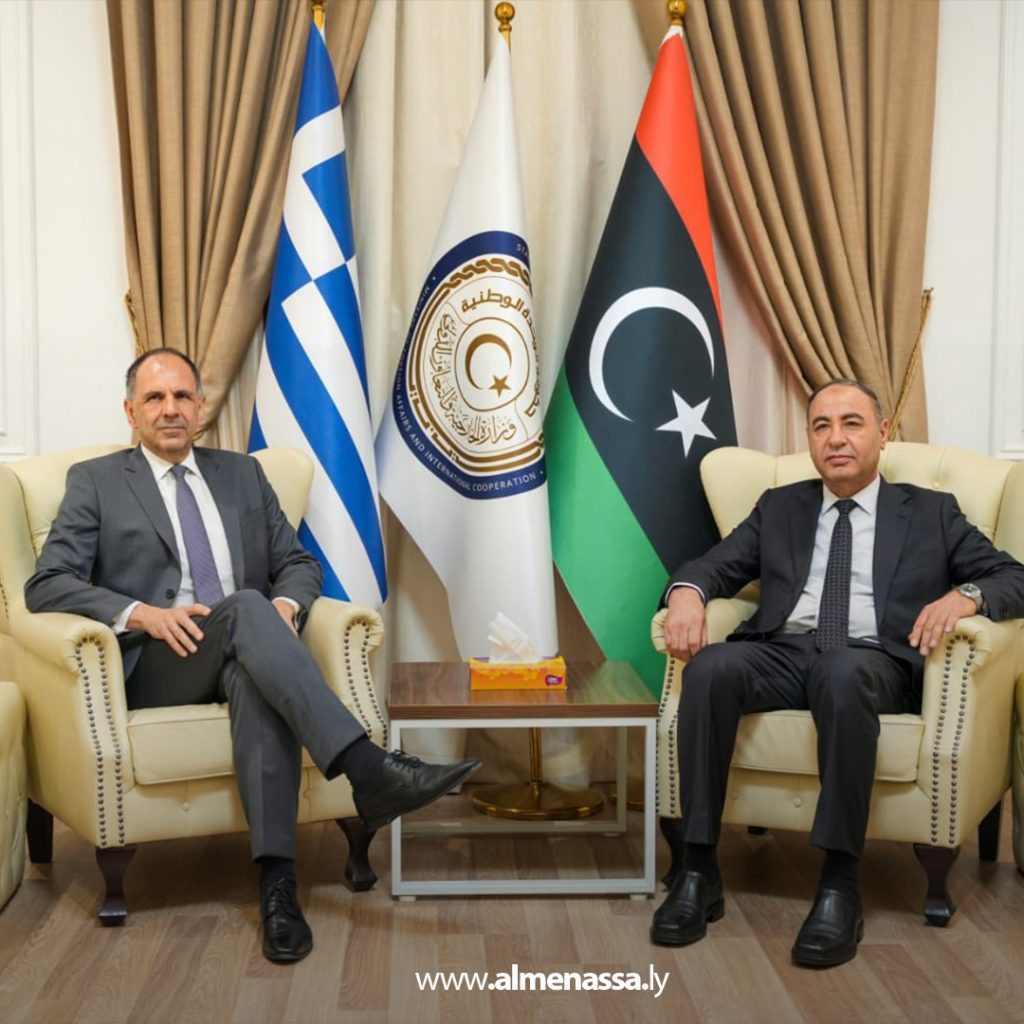 Extra111 100 وزير الخارجية الليبي يستقبل نظيره اليوناني في مستهل زيارة رسمية إلى ليبيا