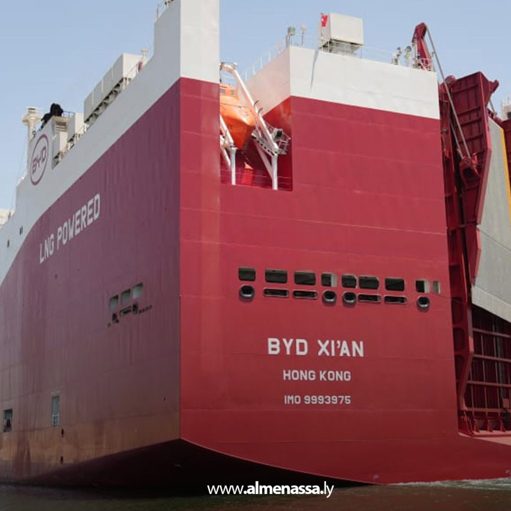 Extra111 103 قناة السويس تشهد عبور إحدى أكبر حاملات السيارات في العالم في أولى رحلاتها البحرية