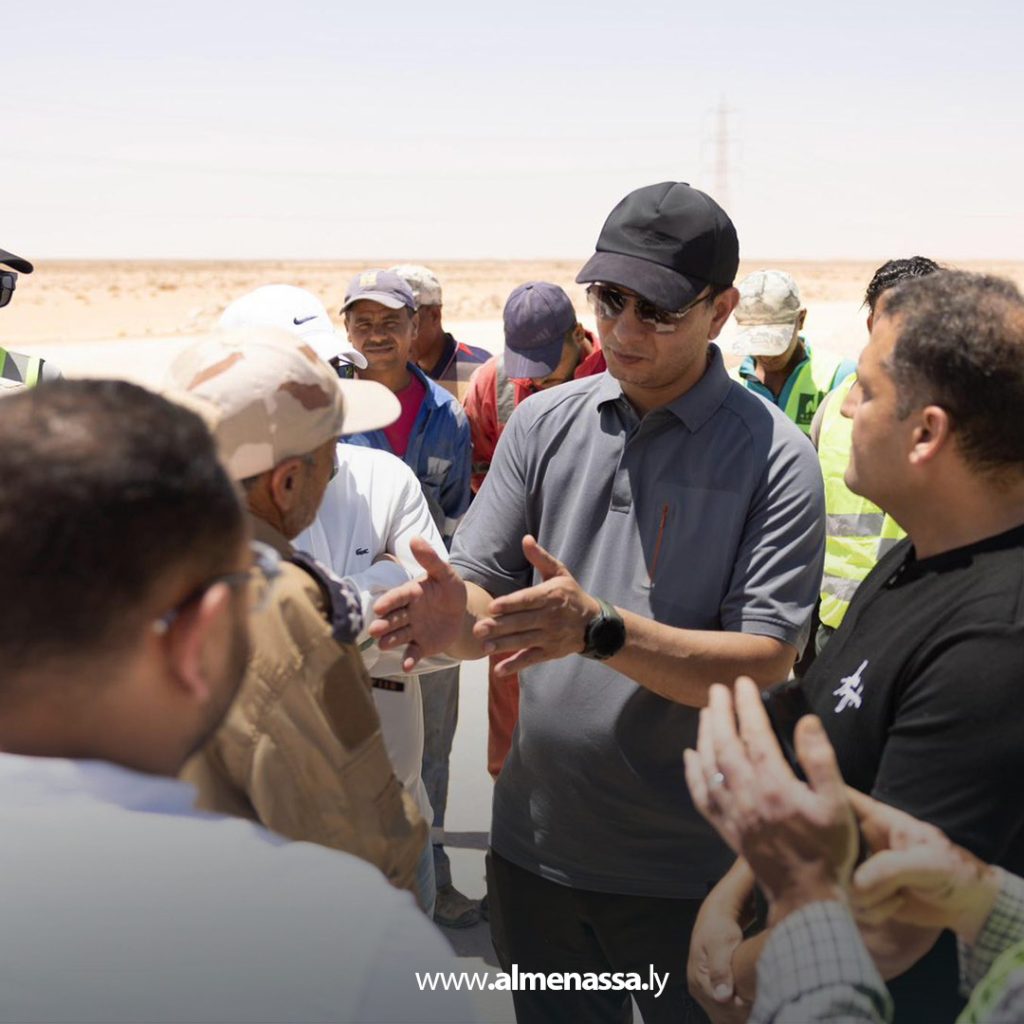 Extra111 146 مدير عام صندوق إعادة الإعمار يتفقد مشروع تطوير طريق طبرق أمساعد الدولي