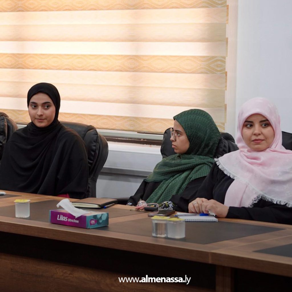 في إطار التحول الرقمي.. وزير العمل علي العابد يتفقد منظومة الموارد البشرية الجديدة 4 Extra111 26