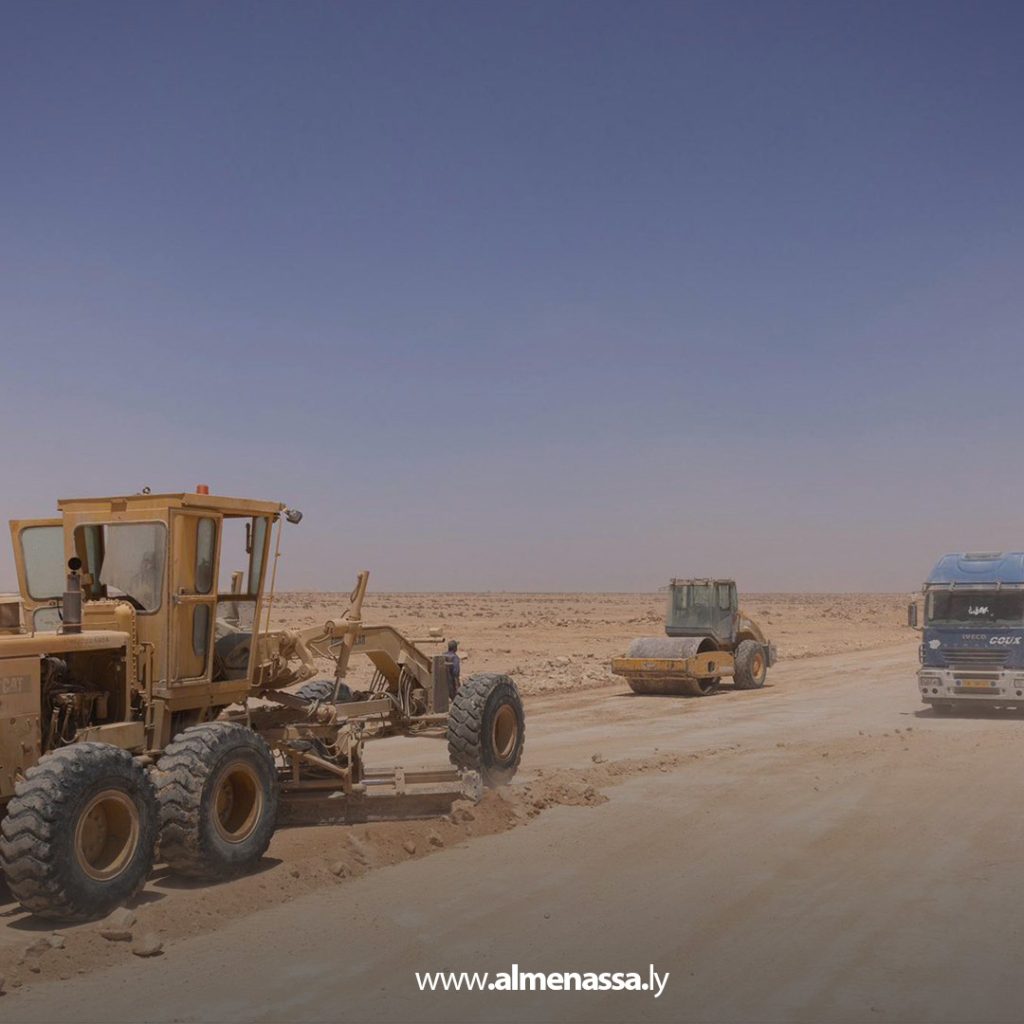 Extra1111 109 مدير عام صندوق إعادة الإعمار يتفقد مشروع تطوير طريق طبرق أمساعد الدولي