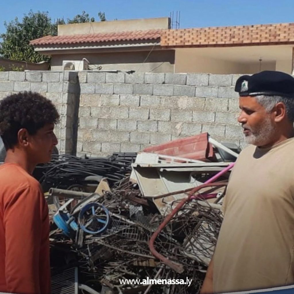 Extra1111 64 الشرطة الكهربائية تواصل حملاتها على محال الخردة لضبط المخالفات